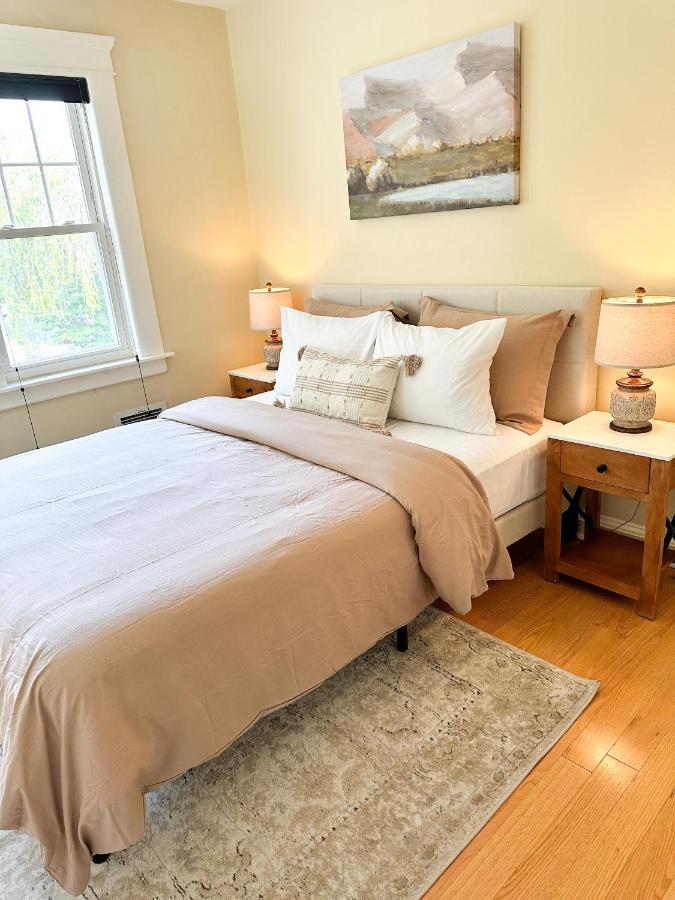 7 Mins Drive To Yale, Large Fenced Yard Villa New Haven Eksteriør billede