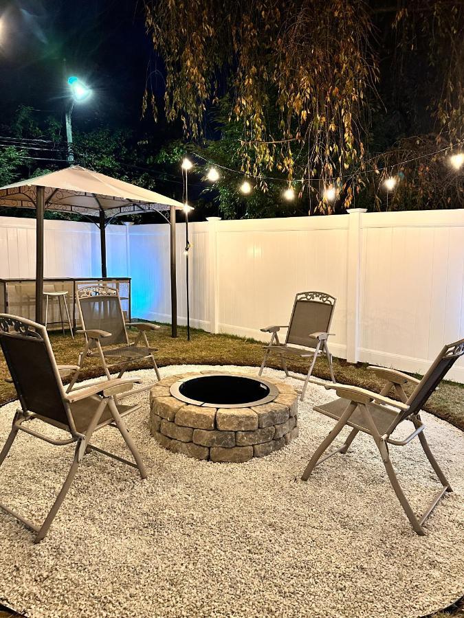 7 Mins Drive To Yale, Large Fenced Yard Villa New Haven Eksteriør billede
